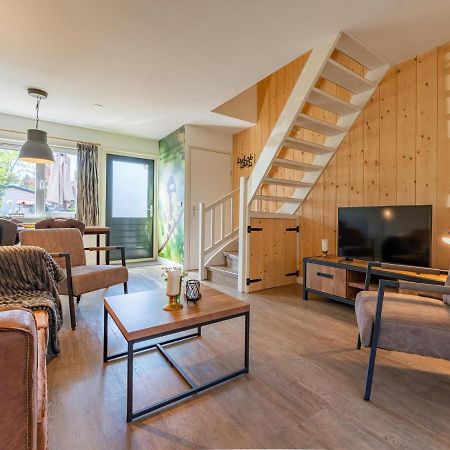Вилла Tiny House Kuifmees Хульсхорст Экстерьер фото
